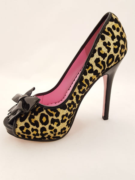 Leopard Print 4" heels by Leg Avenue